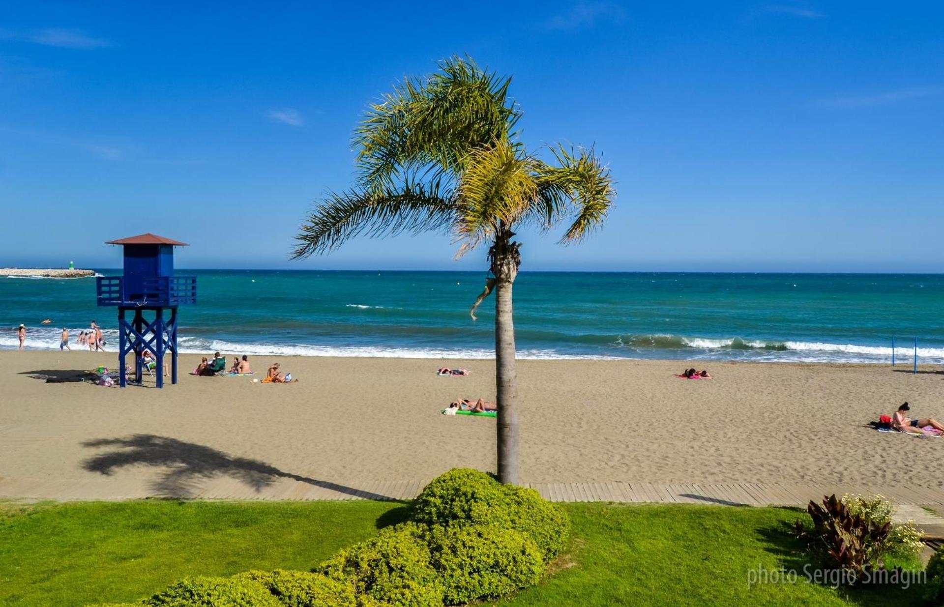 בנאלמדנה Benalbeach 1010 - Vista Al Mar - Piscina Todo El Ano - Primera Linea De Playa מראה חיצוני תמונה