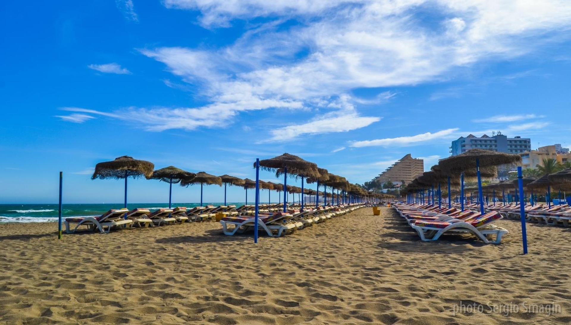 בנאלמדנה Benalbeach 1010 - Vista Al Mar - Piscina Todo El Ano - Primera Linea De Playa מראה חיצוני תמונה